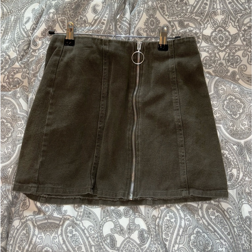 Small zip up skirt